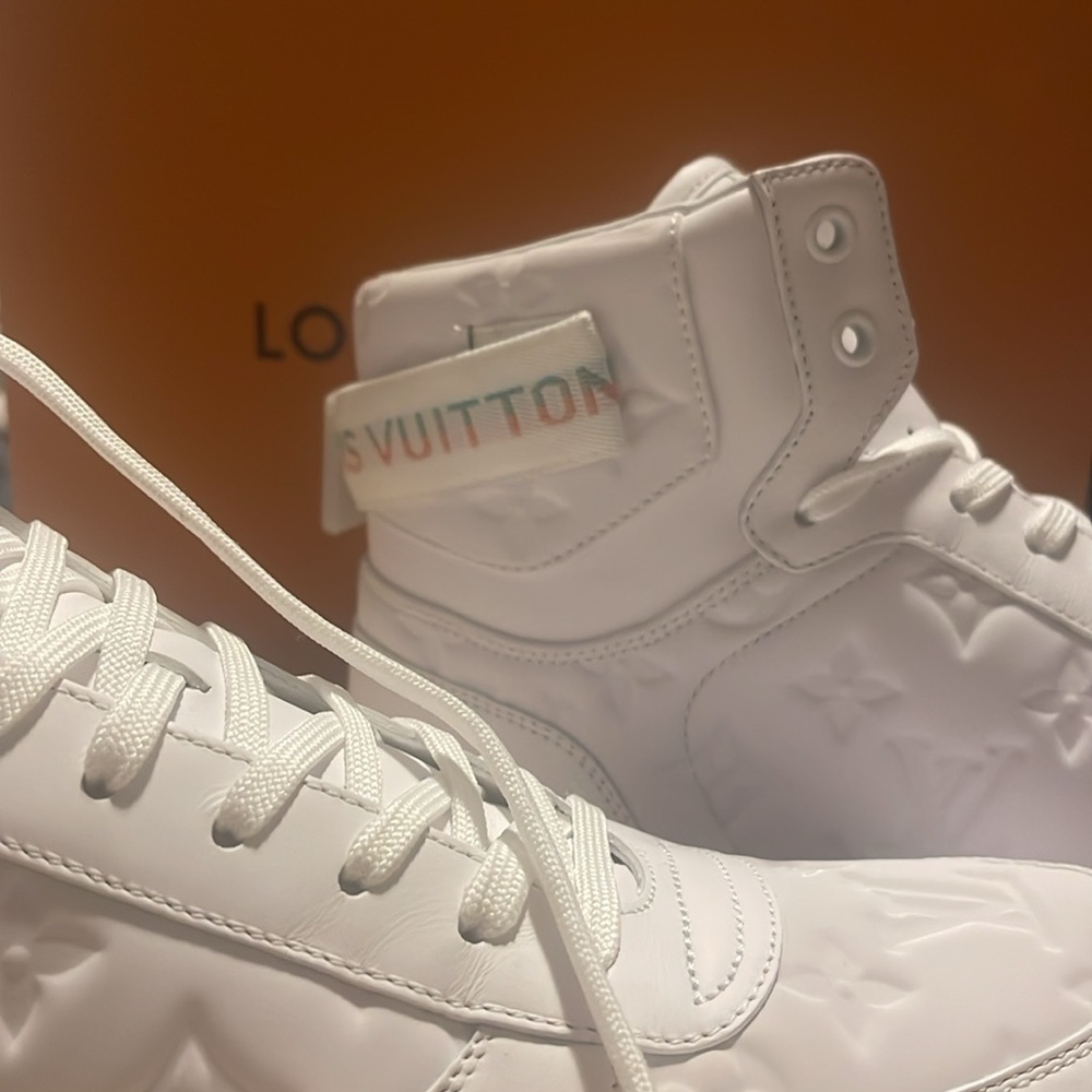 White sz 12 Louis Vuitton shoes. - Picture 4 of 5